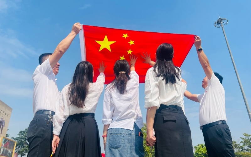 一抹GGbet红2（摄影